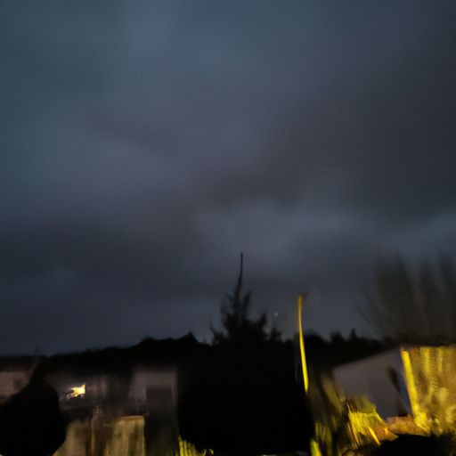 村夜中切切是什么意思（村夜中的切切是什么意思）