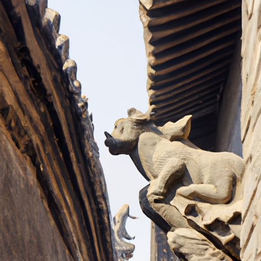 高山古寺形容什么动物（高山古寺形容什么动物和生肖）