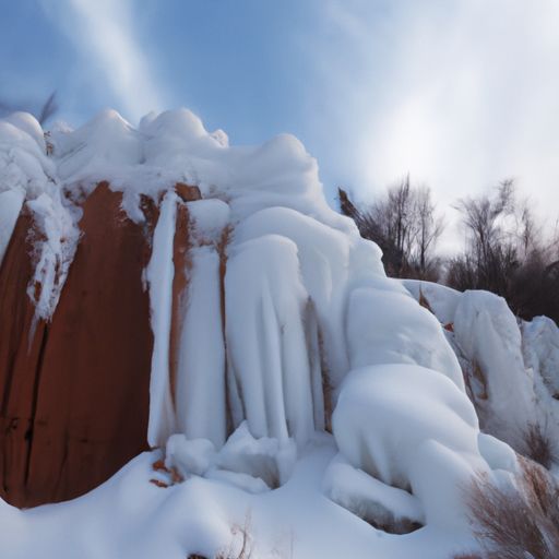 长雪欹石腻是什么意思