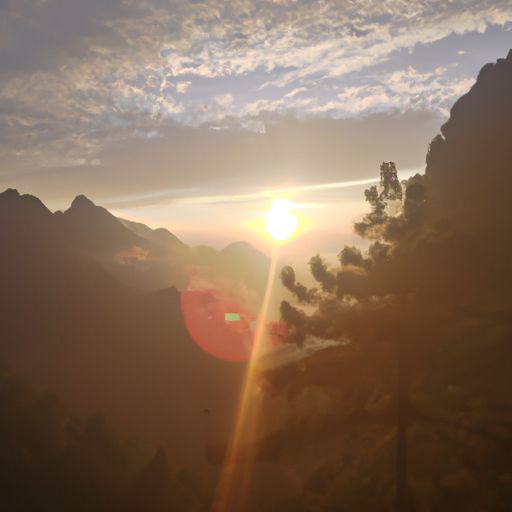 日暮登春山什么意思（日暮登春山,山鲜云复轻。远近看春色,踟蹰新月明）
