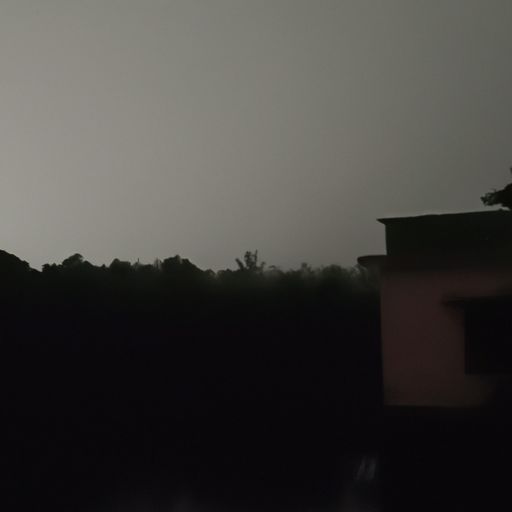 横风斜雨下句是什么意思（横风斜雨下句是什么意思啊）
